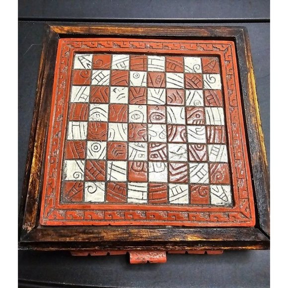 Vintage Mayan Aztec 7" Board Stone Wood Chess Set Handmade Red Drawer - Picture 10 of 10
